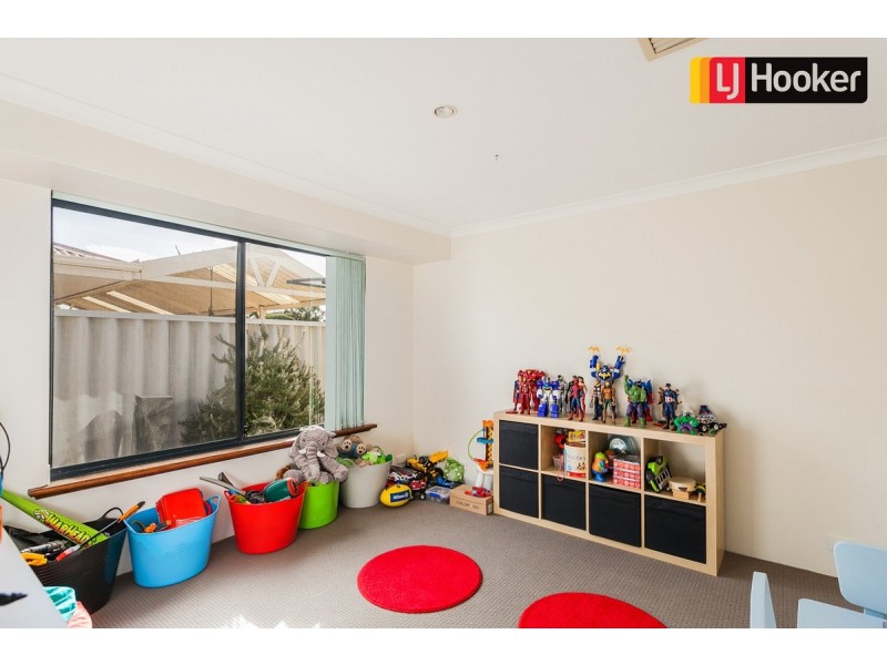 4 Porto Novo Mews, Secret Harbour WA 6173