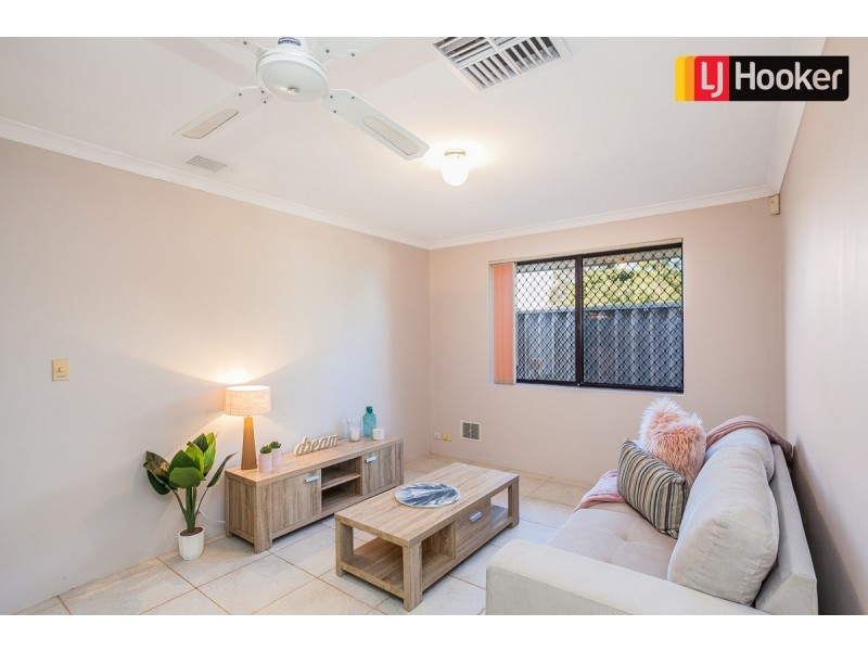2 Milne Lane, Parmelia WA 6167