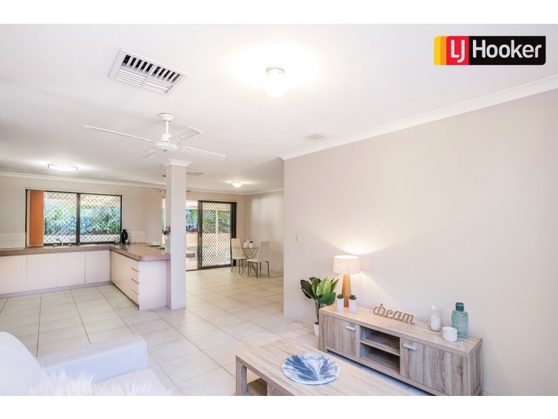 2 Milne Lane, Parmelia WA 6167