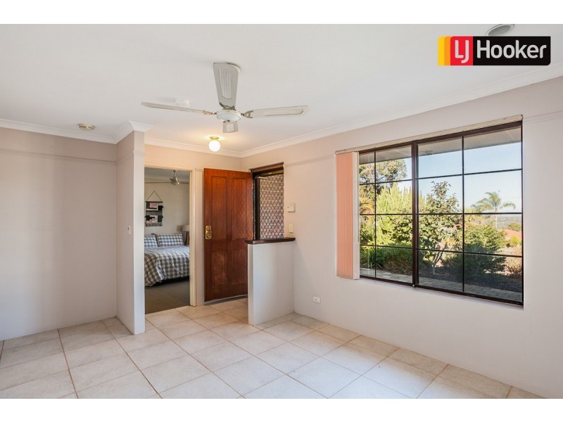 2 Milne Lane, Parmelia WA 6167