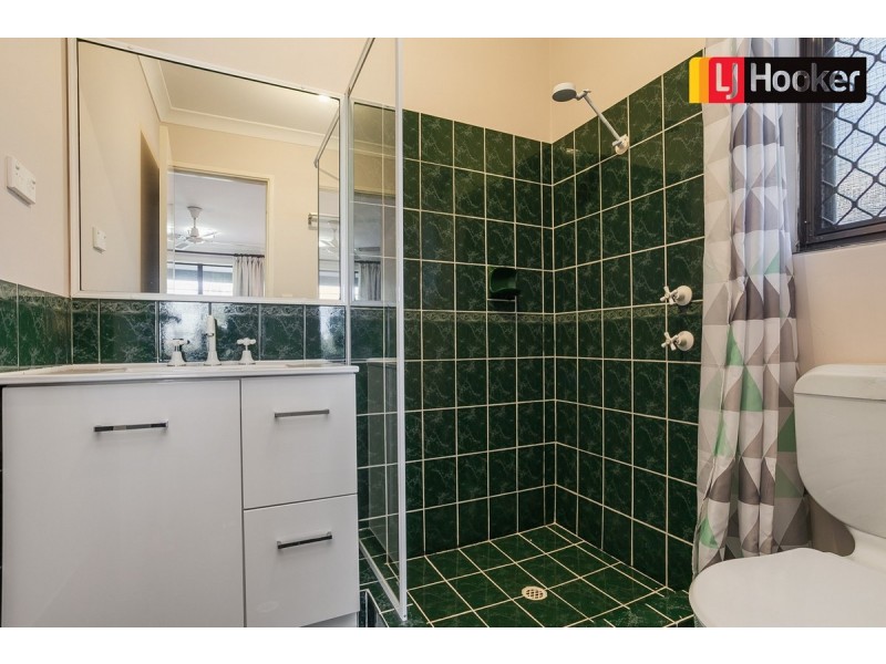 2 Milne Lane, Parmelia WA 6167