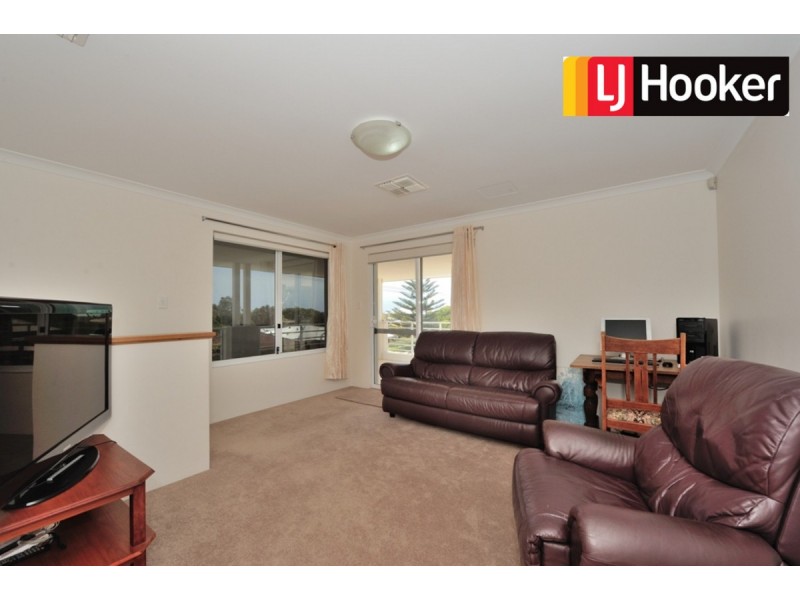 2 Ivanhoe Street, Golden Bay WA 6174