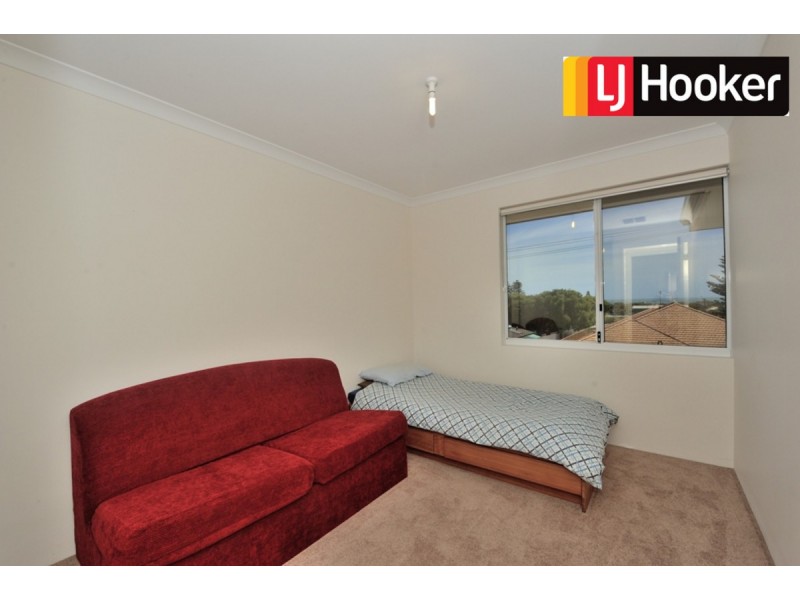 2 Ivanhoe Street, Golden Bay WA 6174