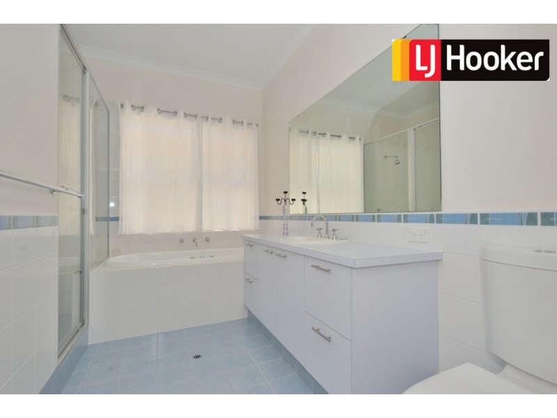2 Ivanhoe Street, Golden Bay WA 6174