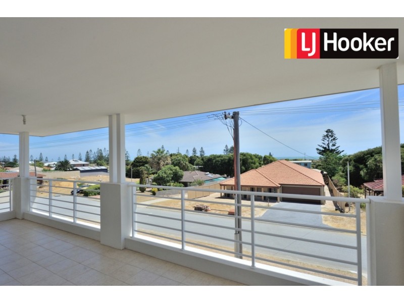 2 Ivanhoe Street, Golden Bay WA 6174