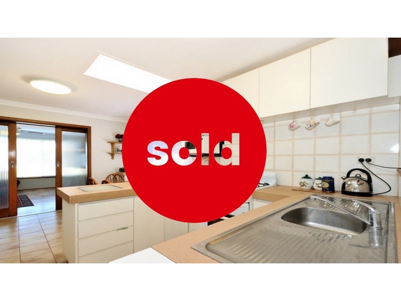 16 Benton Way, Safety Bay WA 6169