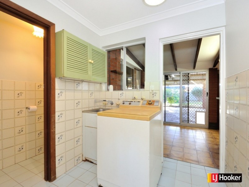 16 Benton Way, Safety Bay WA 6169