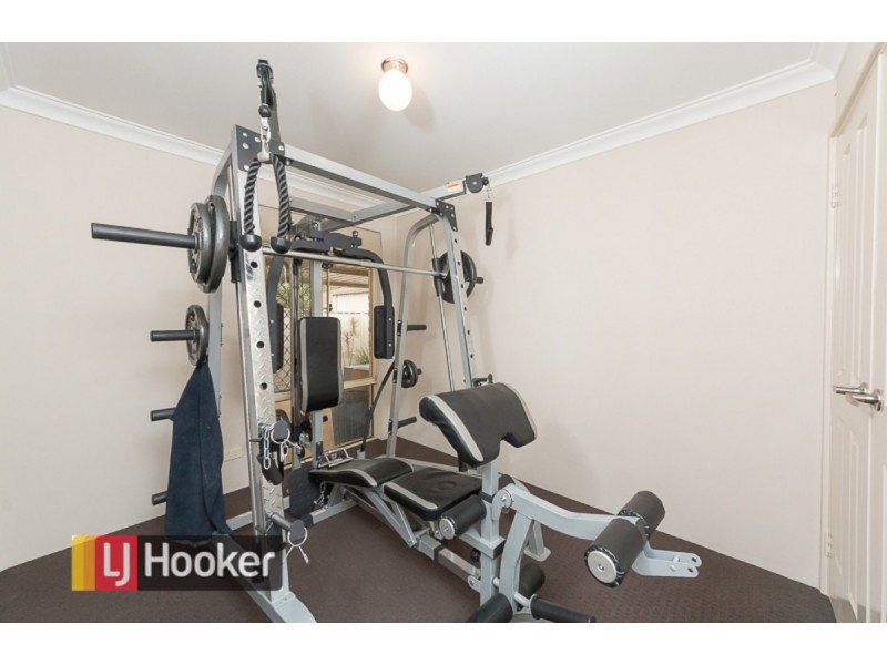7 Oregon Place, Cooloongup WA 6168