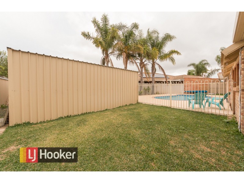 7 Oregon Place, Cooloongup WA 6168