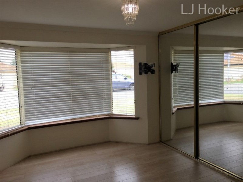 15 Santa Barbara Court, Waikiki WA 6169