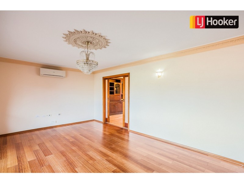 11 Dolphin Road, Safety Bay WA 6169