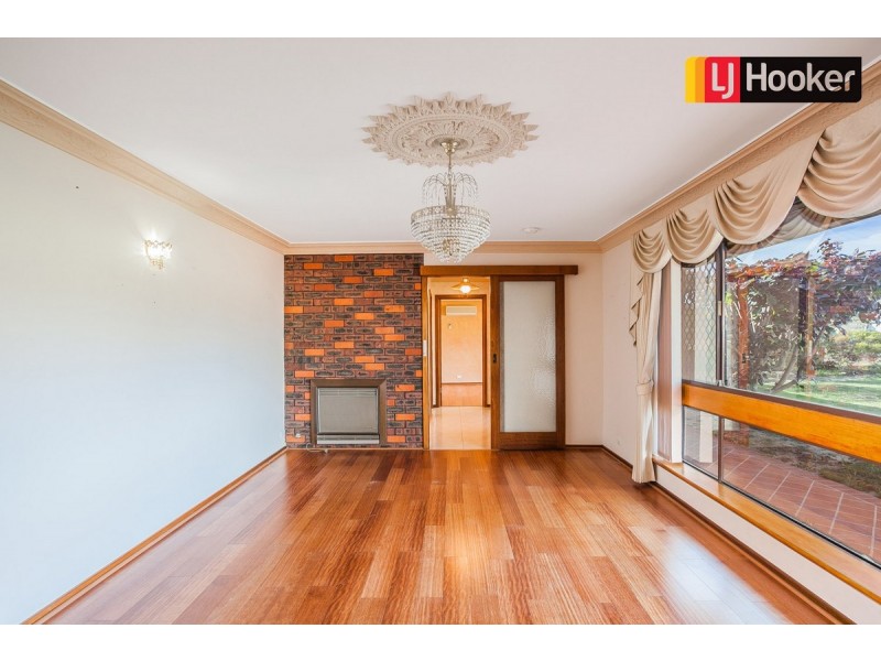 11 Dolphin Road, Safety Bay WA 6169