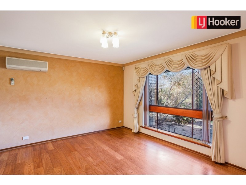 11 Dolphin Road, Safety Bay WA 6169