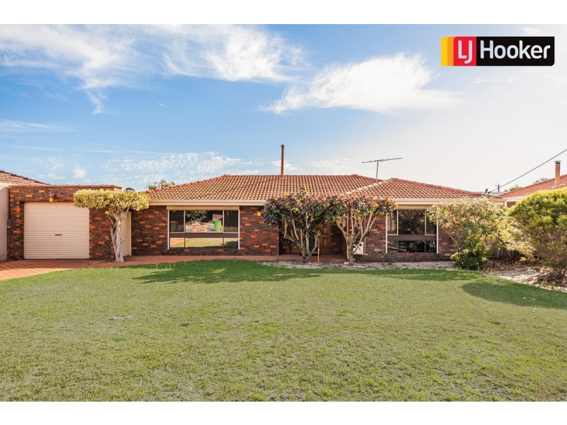 11 Dolphin Road, Safety Bay WA 6169