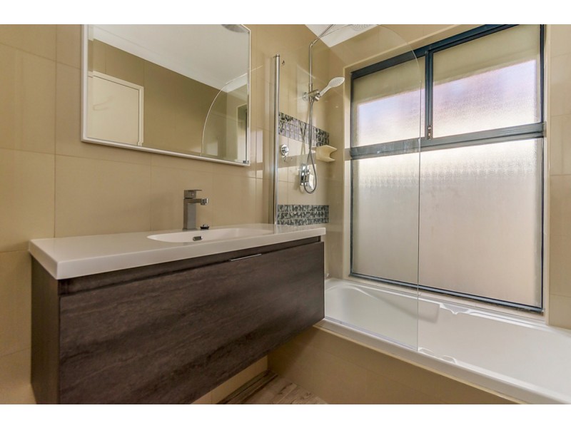 15 Mornington Boulevard, Waikiki WA 6169