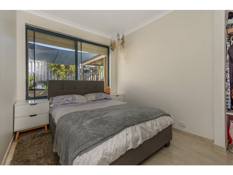 15 Mornington Boulevard, Waikiki WA 6169