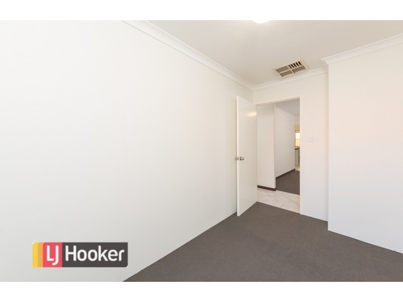 17 la Spezia Drive, Secret Harbour WA 6173