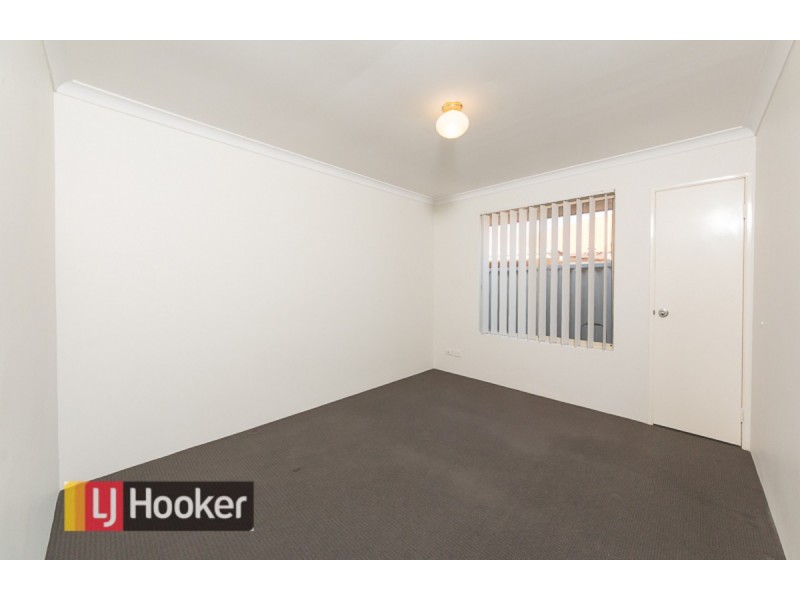 17 la Spezia Drive, Secret Harbour WA 6173