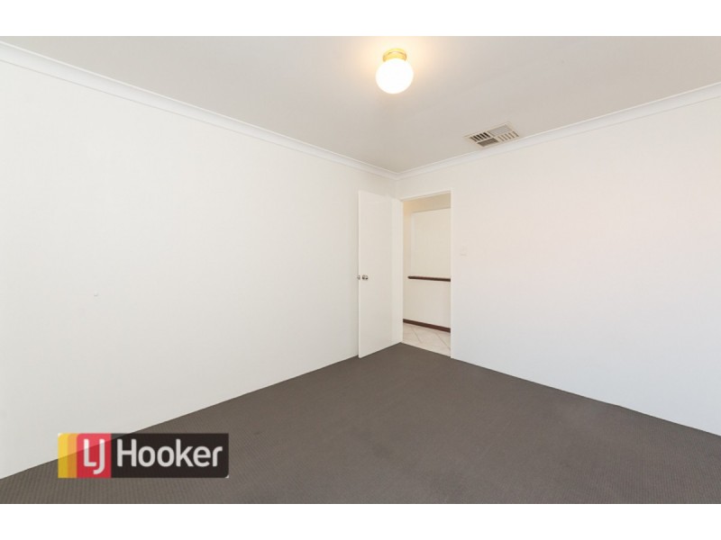 17 la Spezia Drive, Secret Harbour WA 6173