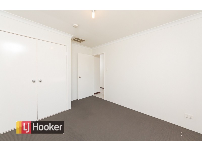 17 la Spezia Drive, Secret Harbour WA 6173