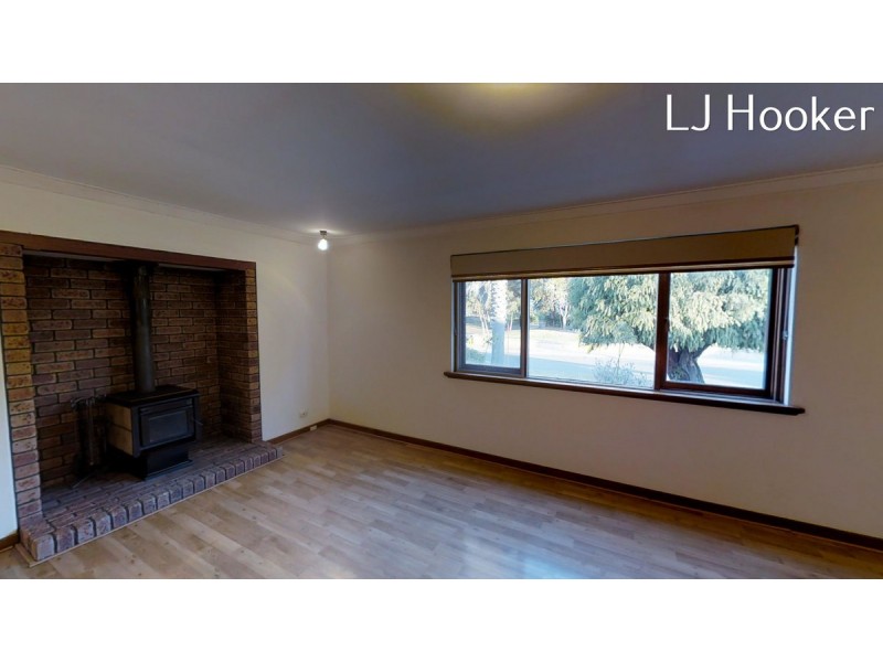 40 Axminster Street, Warnbro WA 6169