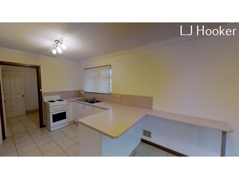 40 Axminster Street, Warnbro WA 6169