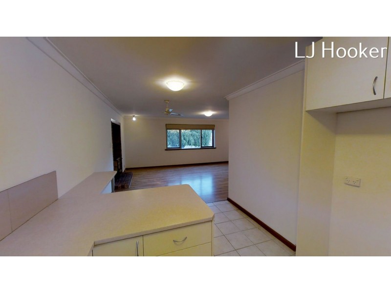 40 Axminster Street, Warnbro WA 6169