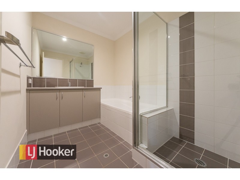 16 Arizona Parade, Golden Bay WA 6174