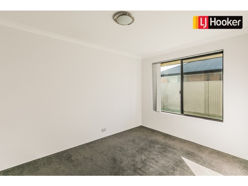 5 Arnside Bend, Waikiki WA 6169
