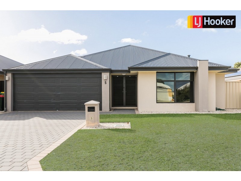 5 Arnside Bend, Waikiki WA 6169