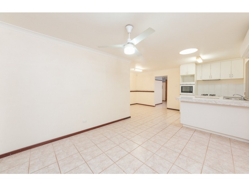 4 Tenella Mews, Warnbro WA 6169