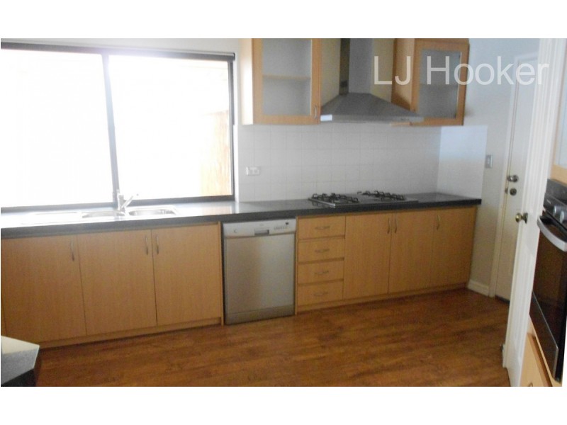 27 Saint Cloud Way, Port Kennedy WA 6172