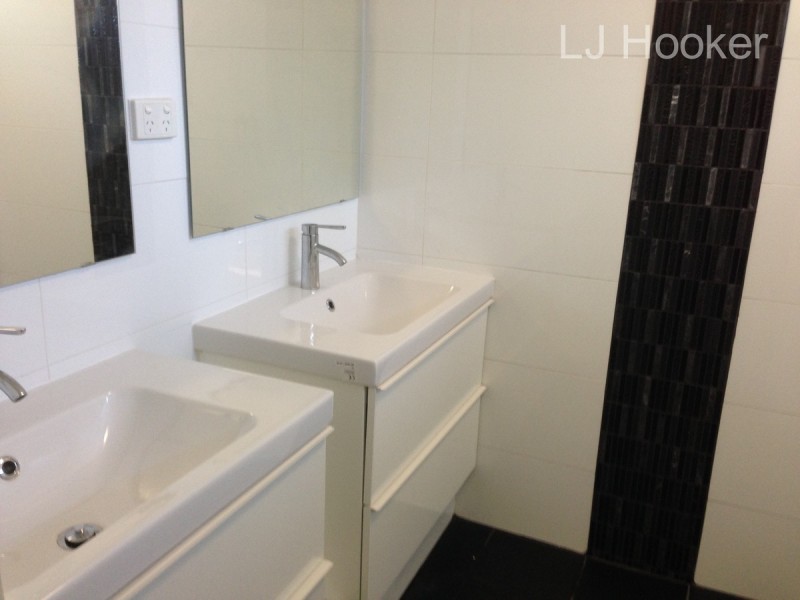 5 Hercules Street, Rockingham WA 6168