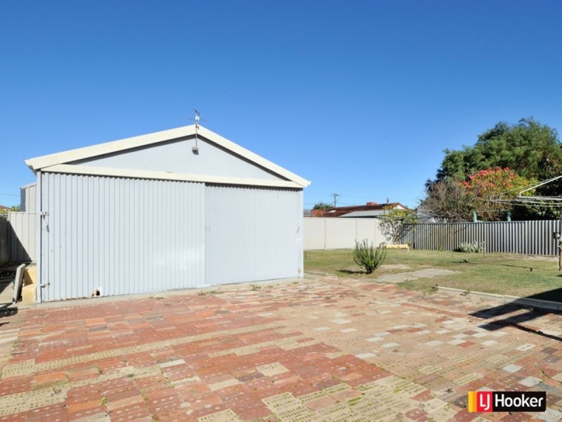 5 Elswick Street, Safety Bay WA 6169