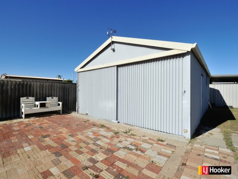5 Elswick Street, Safety Bay WA 6169