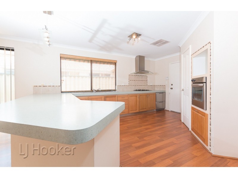 15 Cologne Gardens, Port Kennedy WA 6172