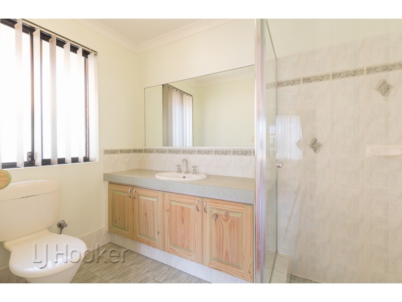 15 Cologne Gardens, Port Kennedy WA 6172