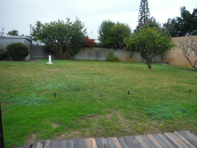 47 Malibu Road, Safety Bay WA 6169