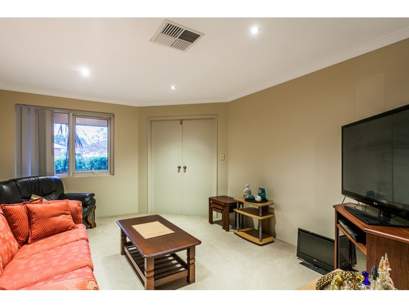 48 Ritchie Drive, Rockingham WA 6168