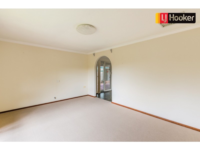 5 Peron Close, Cooloongup WA 6168