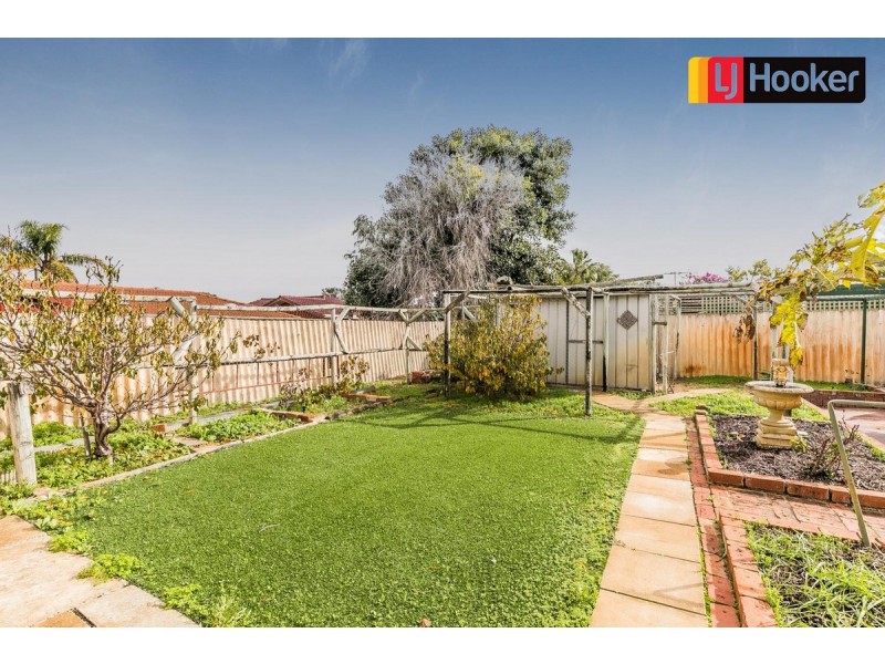5 Peron Close, Cooloongup WA 6168