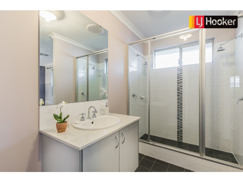 42 Sellafield Bend, Waikiki WA 6169