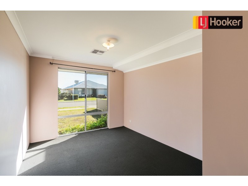 42 Sellafield Bend, Waikiki WA 6169