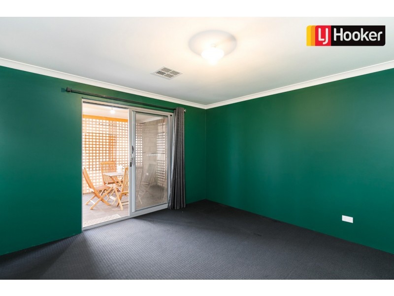 42 Sellafield Bend, Waikiki WA 6169