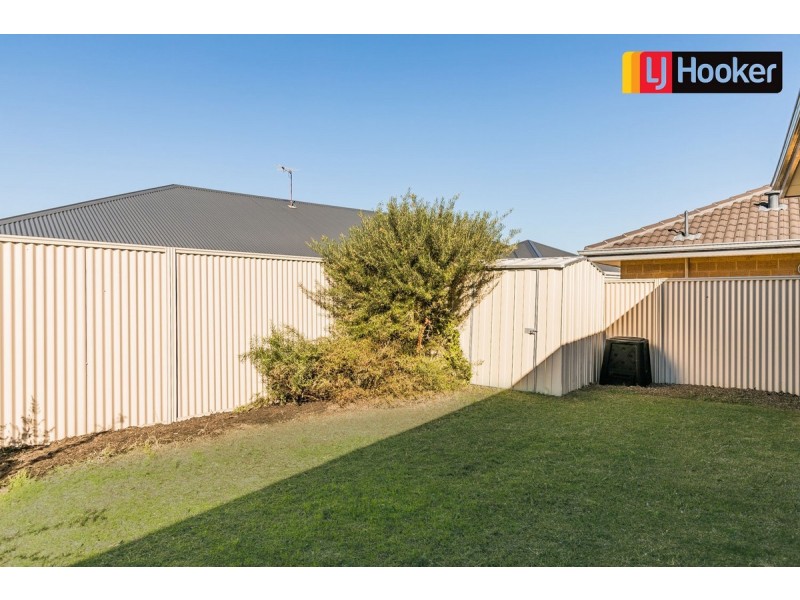 42 Sellafield Bend, Waikiki WA 6169