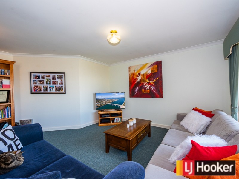 17 Sabot Avenue, Waikiki WA 6169