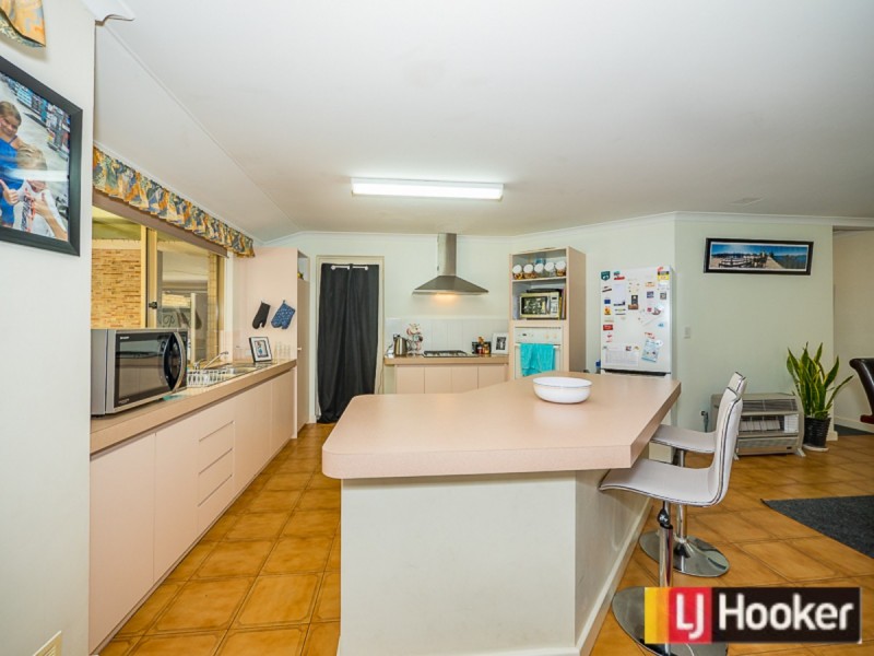 17 Sabot Avenue, Waikiki WA 6169