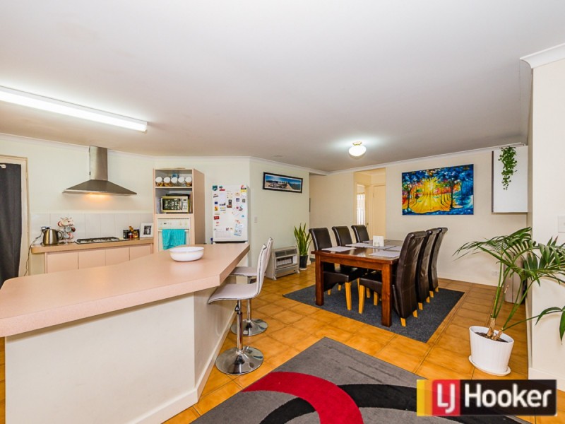 17 Sabot Avenue, Waikiki WA 6169