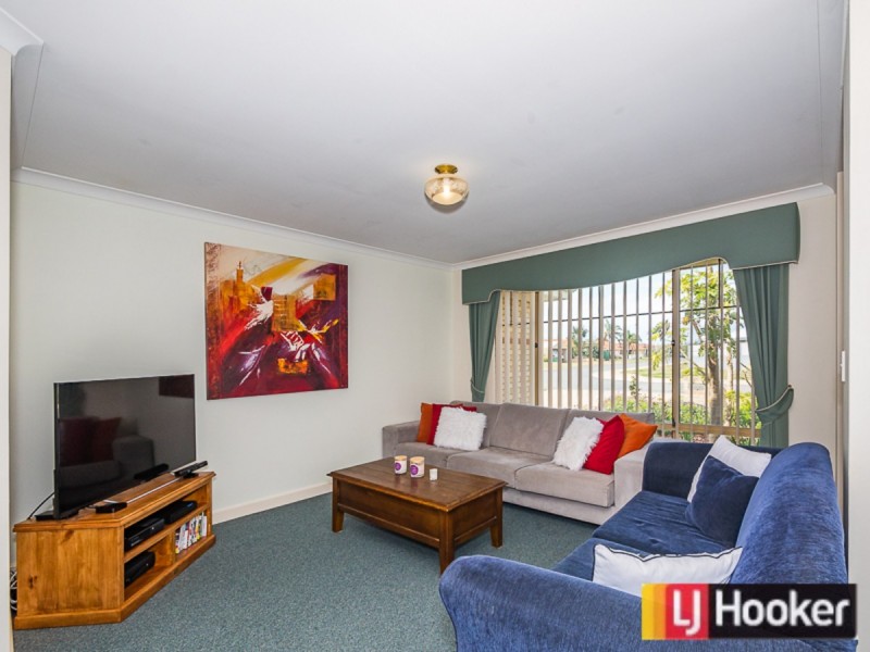 17 Sabot Avenue, Waikiki WA 6169