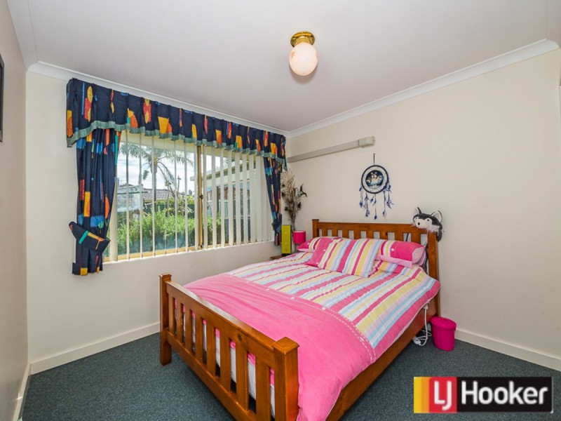 17 Sabot Avenue, Waikiki WA 6169